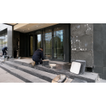 Відновлення офісних будівель після атак: як обрати матеріали для швидкого ремонту