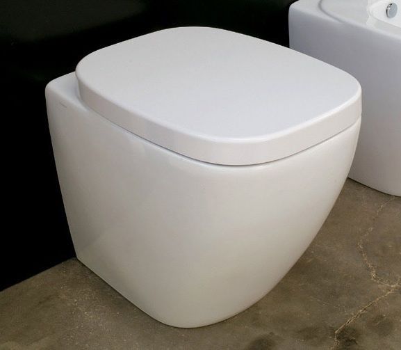 Туалет точка ру. Унитаз Hidra. Hidra Ceramica сиденье для унитаза. Hydra унитазы. Обычный белый унитаз.